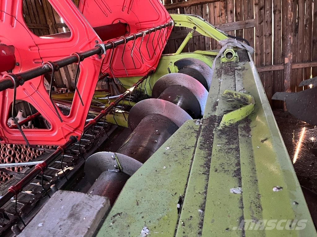 CLAAS Medion 310 Ražas novākšanas kombaini