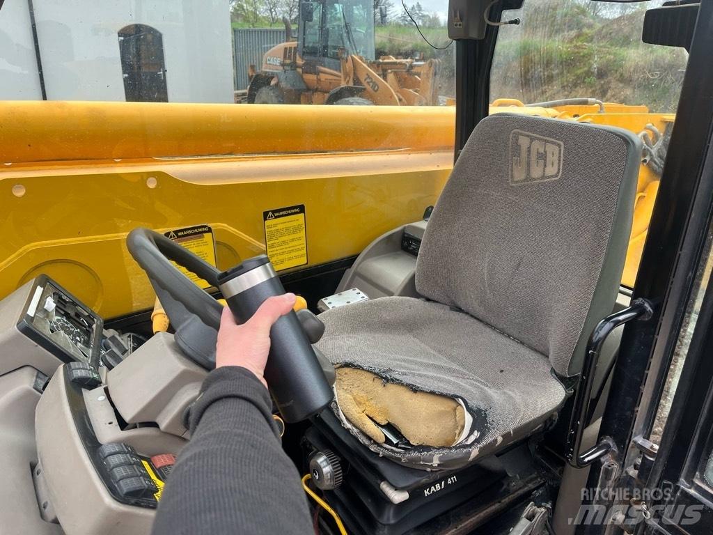 JCB 532-120 Teleskopiskie manipulatori