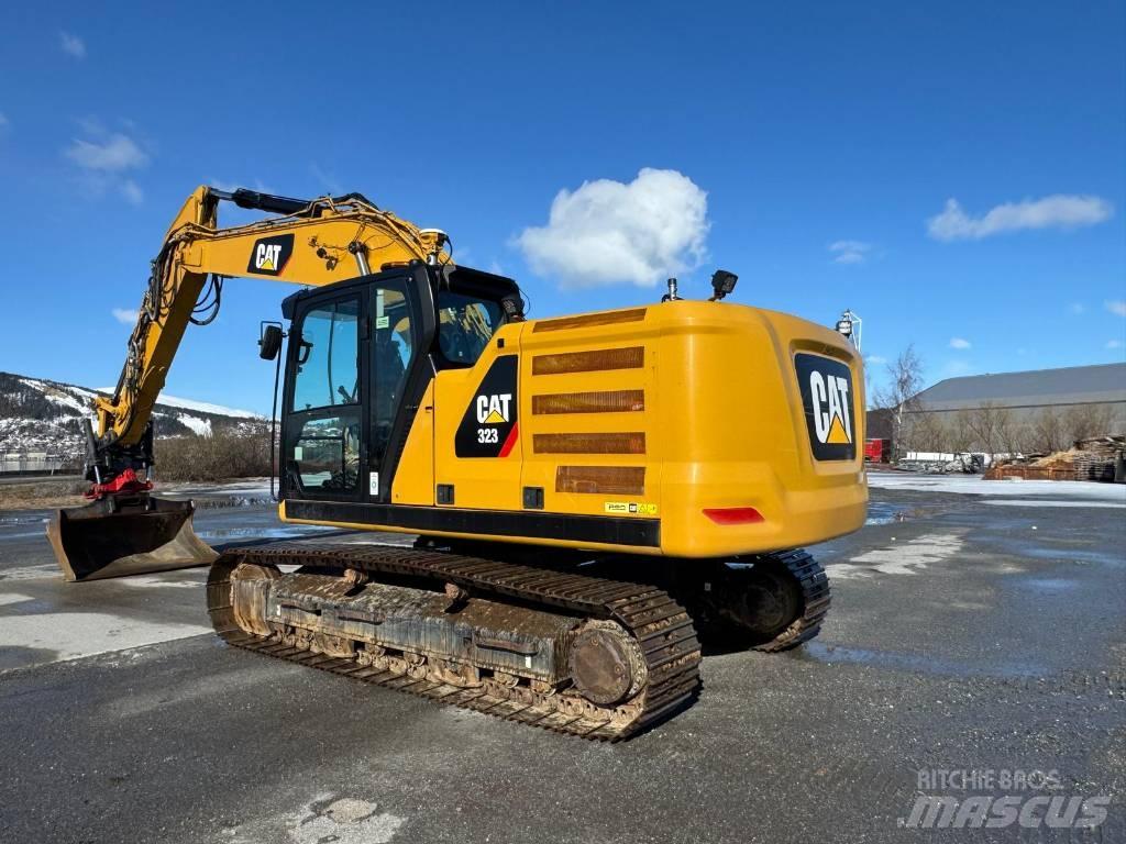CAT 323 NG Kāpurķēžu ekskavatori
