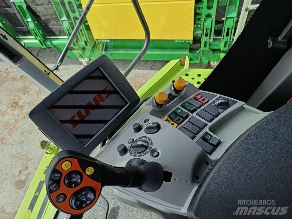 CLAAS Lexion 670 Ražas novākšanas kombaini
