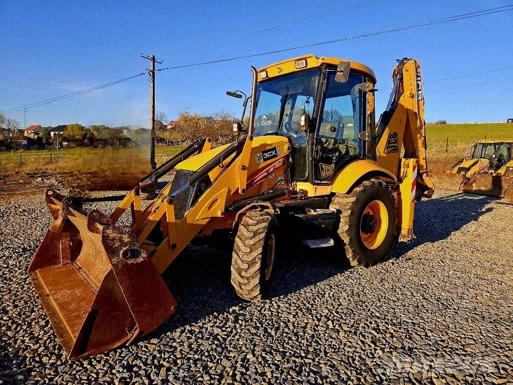 JCB 3CX Ekskavatori-iekrāvēji