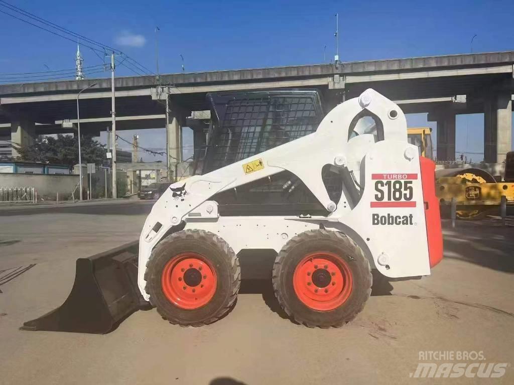 Bobcat S 130 Lietoti riteņu kompaktiekrāvēji
