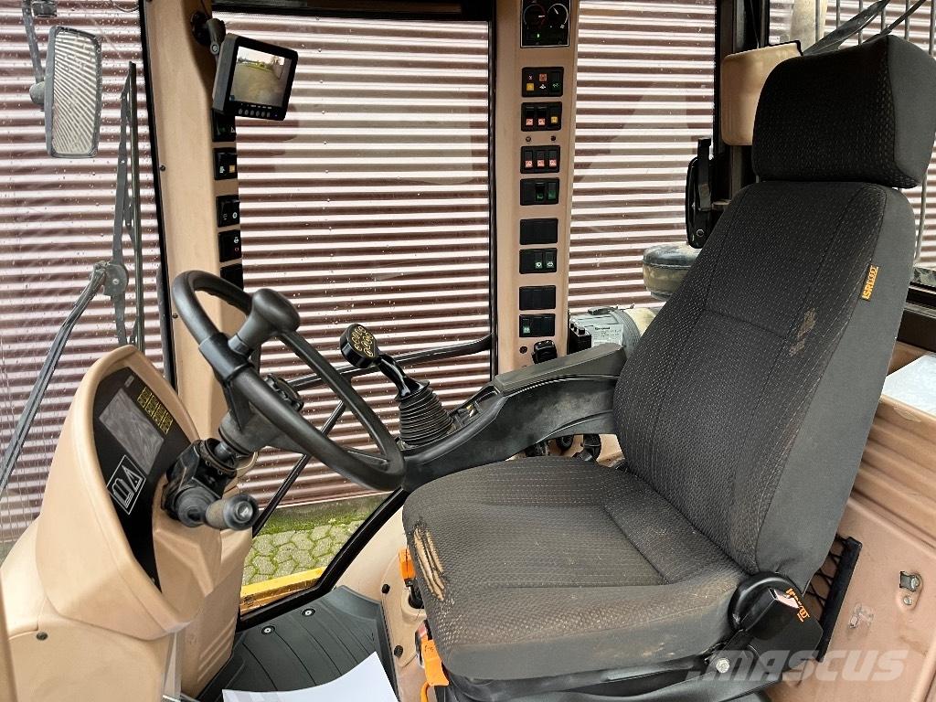 Hydrema 912DS Mini pašizgāzēji