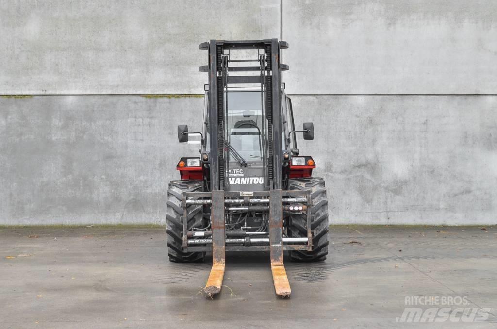 Manitou M 50-4 Tehnika ar dīzeļa dzinēju