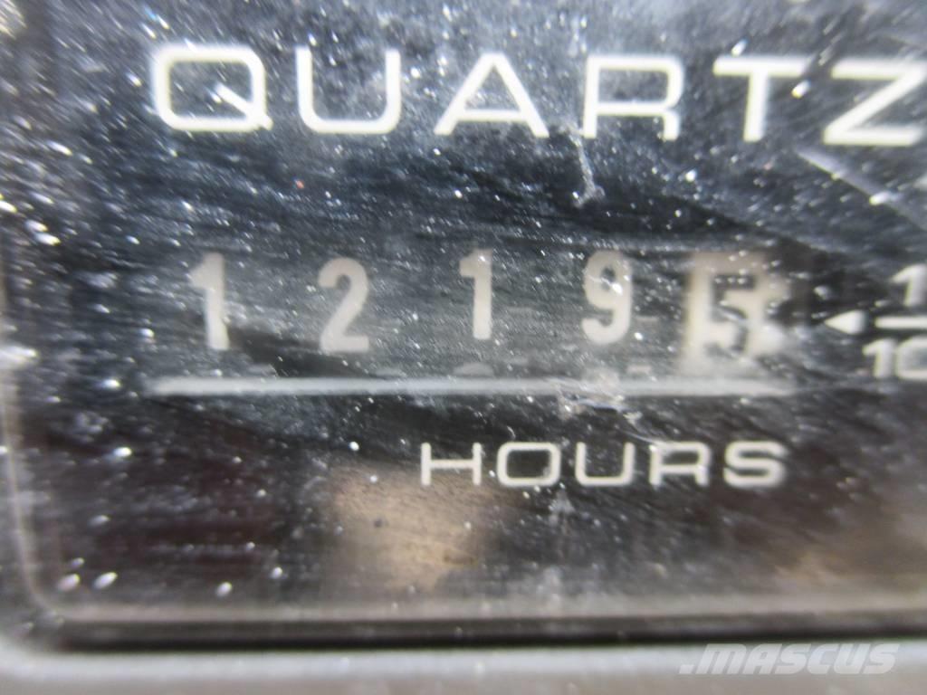 JLG 3246 ES Šķerveida pacēlāji