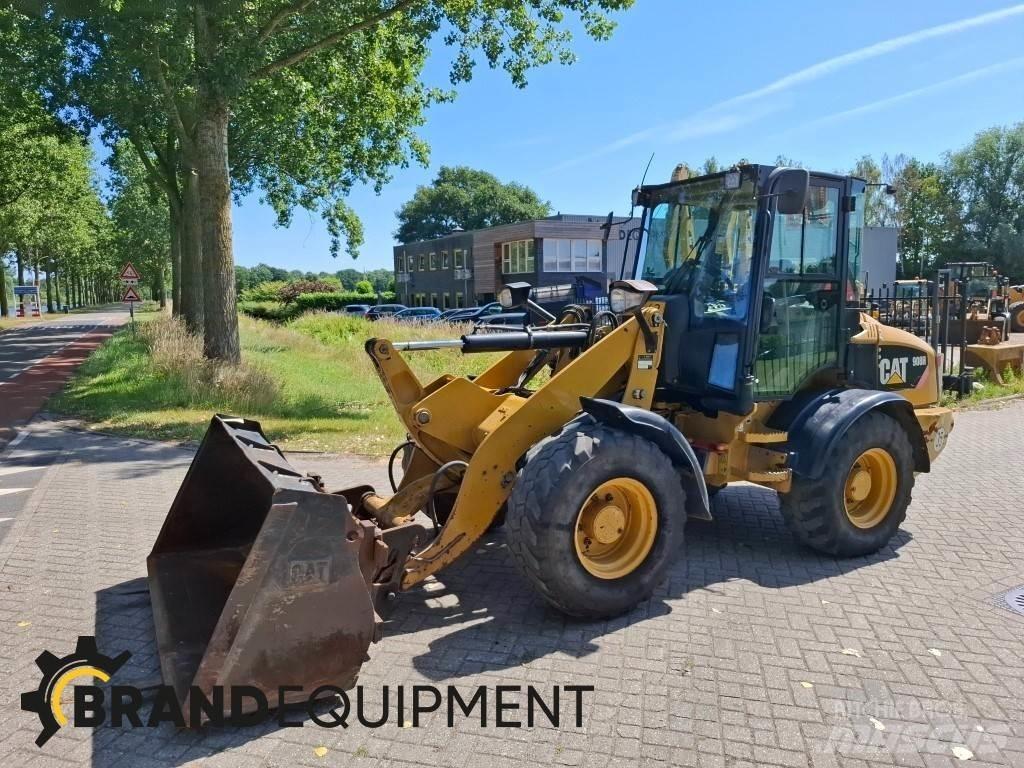 CAT 908H Iekrāvēji uz riteņiem