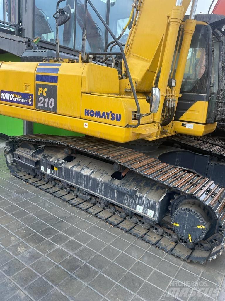 Komatsu PC210-10MO Kāpurķēžu ekskavatori