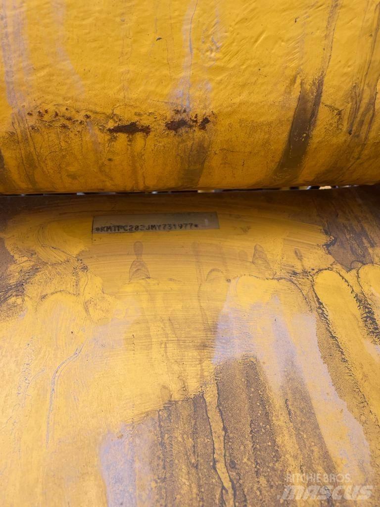 Komatsu PC210-10MO Kāpurķēžu ekskavatori