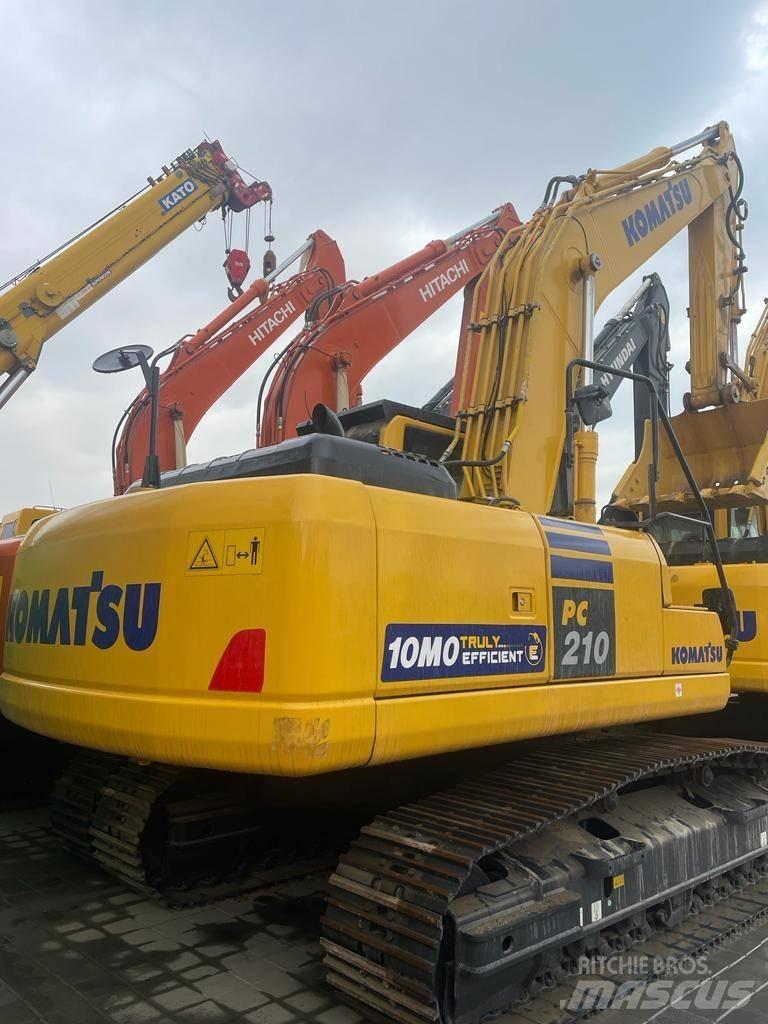 Komatsu PC210-10MO Kāpurķēžu ekskavatori