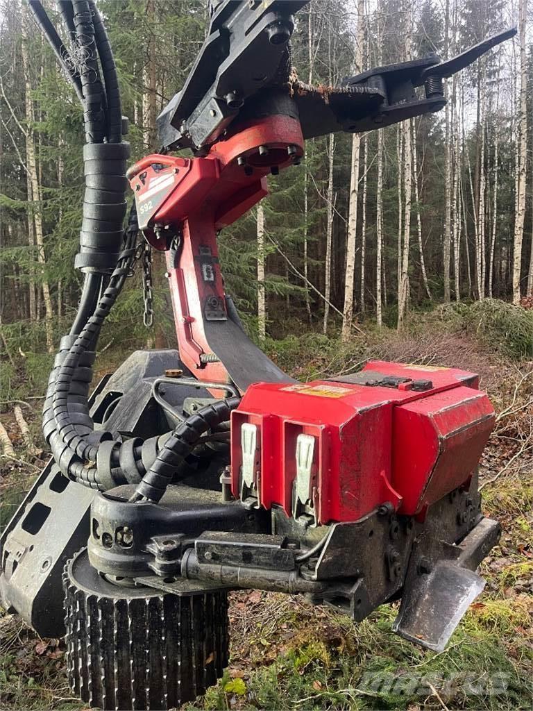 Komatsu S92 Hārvesteru kausi