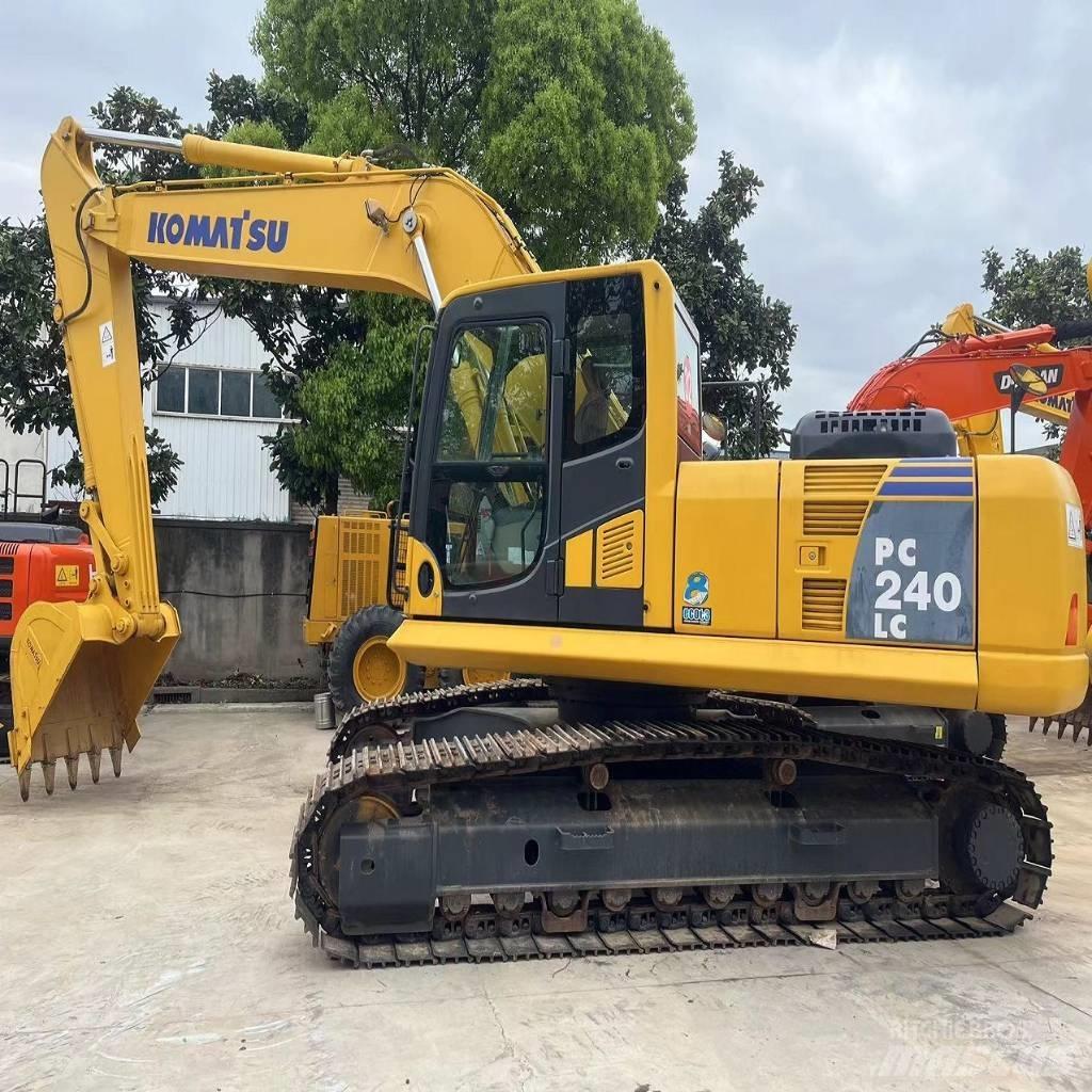 Komatsu PC 240 LC Kāpurķēžu ekskavatori
