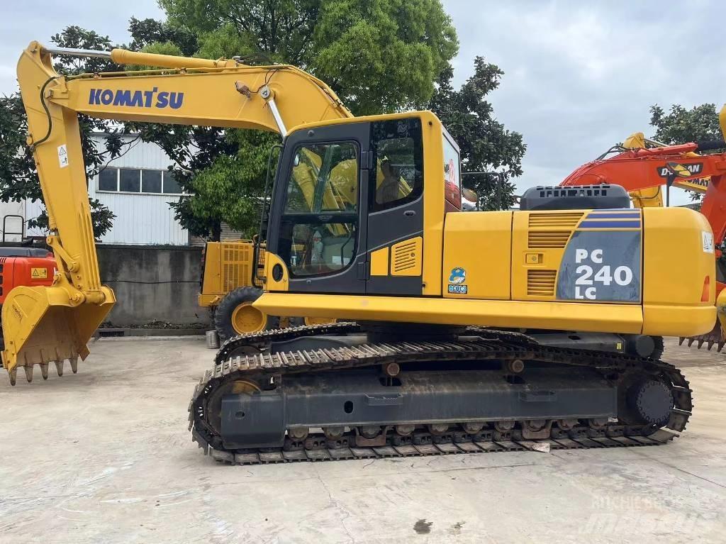 Komatsu PC 240 LC Kāpurķēžu ekskavatori