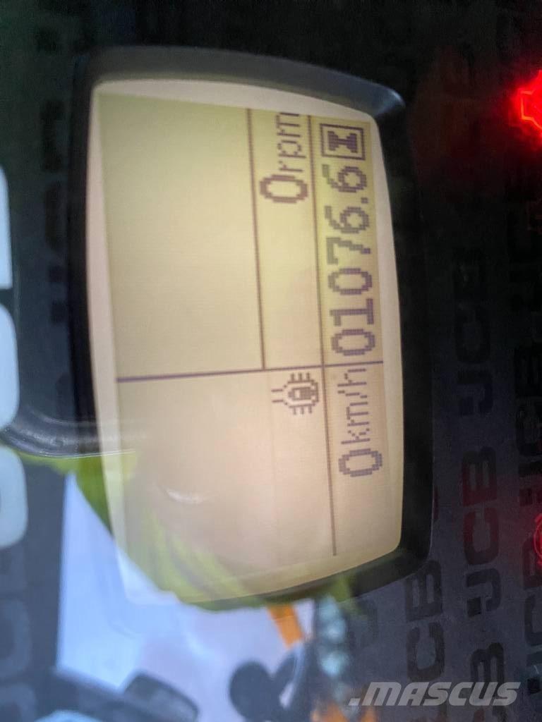 JCB 3CX Compact Ekskavatori-iekrāvēji