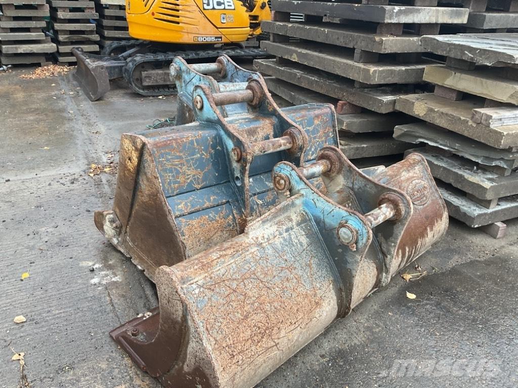 Hyundai HX140 LC Kāpurķēžu ekskavatori