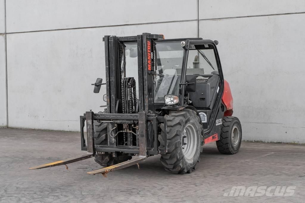 Manitou MC 30-4 Tehnika ar dīzeļa dzinēju