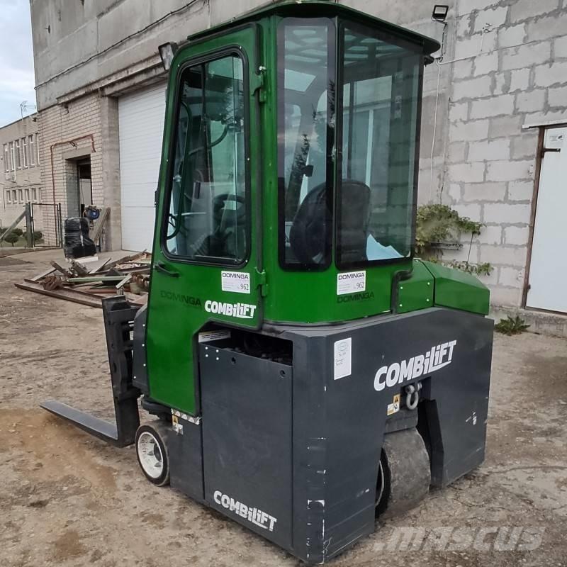 Combilift CBE 2500 Četru virzienu krāvēji
