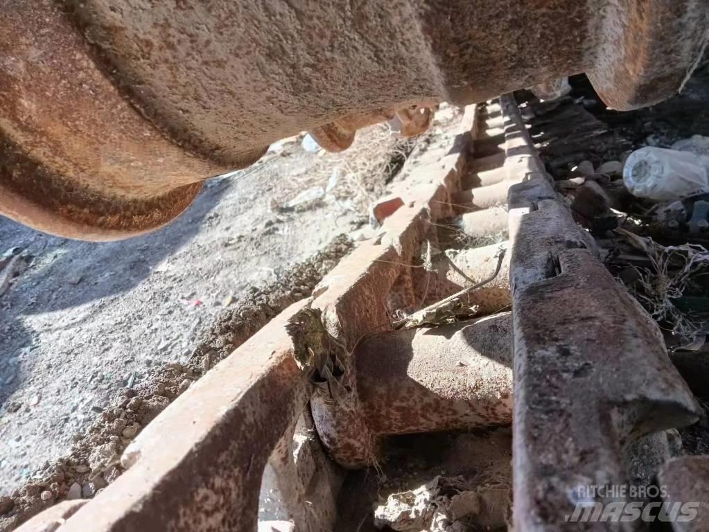 CAT 330 B L Kāpurķēžu ekskavatori