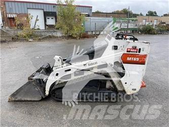 Bobcat MT85 Lietoti riteņu kompaktiekrāvēji