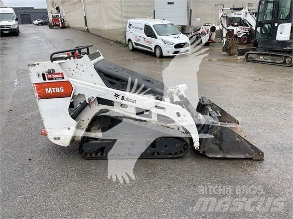 Bobcat MT85 Lietoti riteņu kompaktiekrāvēji