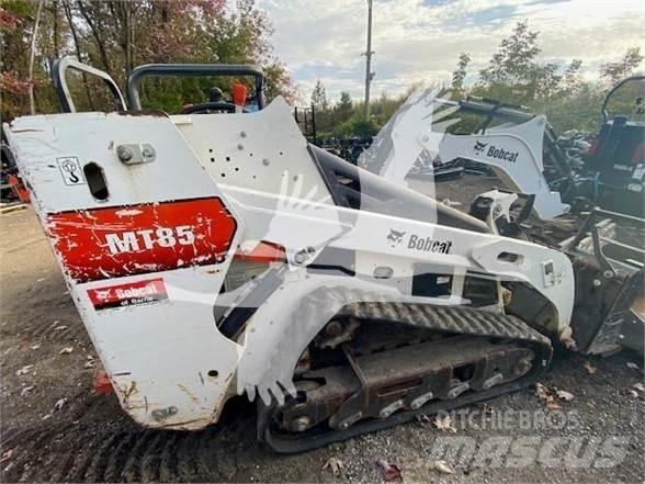 Bobcat MT85 Lietoti riteņu kompaktiekrāvēji