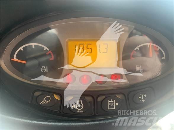 Bobcat T450 Lietoti riteņu kompaktiekrāvēji