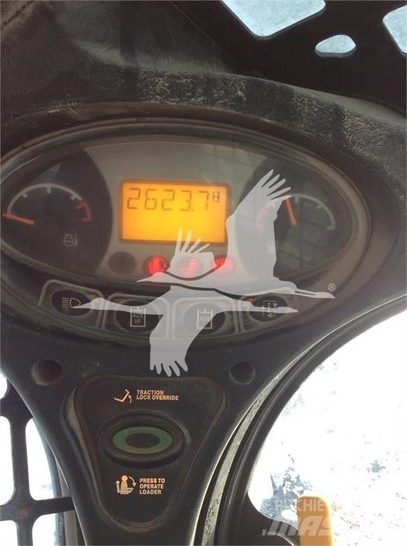 Bobcat T750 Lietoti riteņu kompaktiekrāvēji