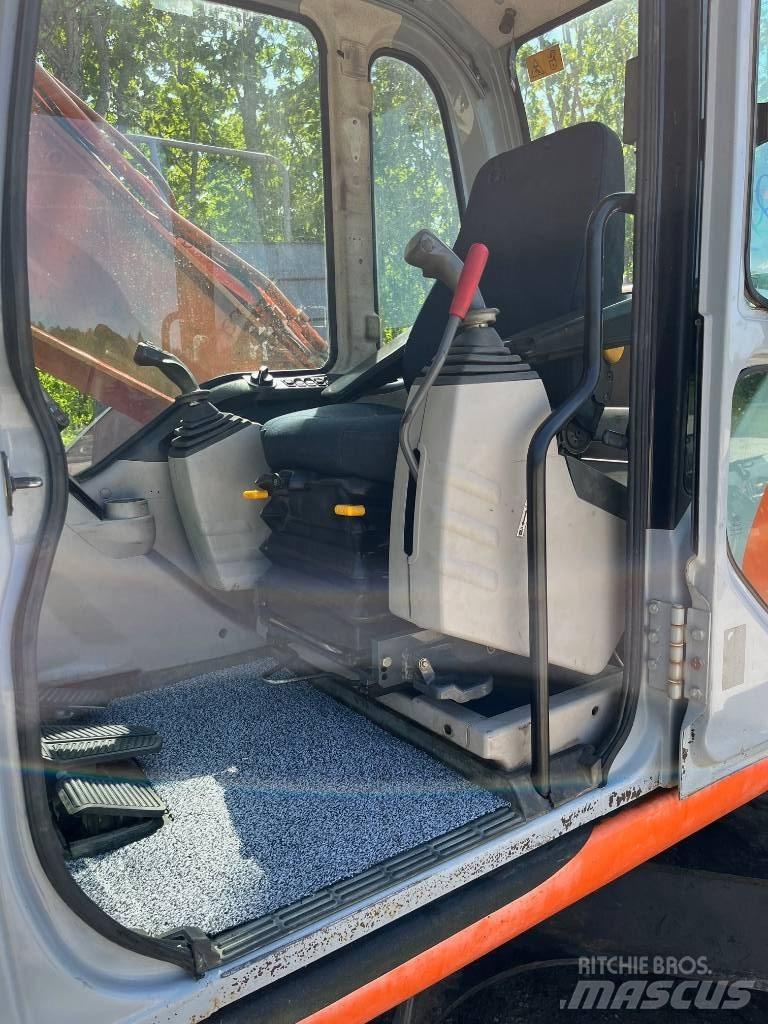 Fiat-Kobelco E 215 Kāpurķēžu ekskavatori