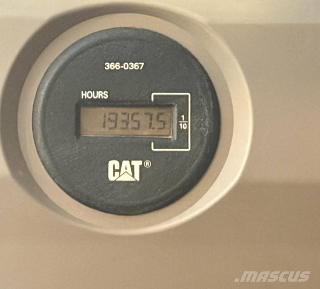 CAT 330FL Kāpurķēžu ekskavatori