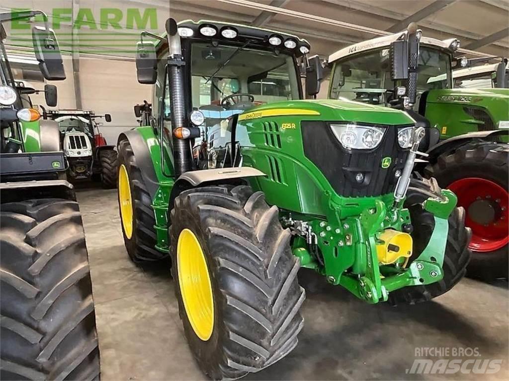 John Deere 6125 r Traktori