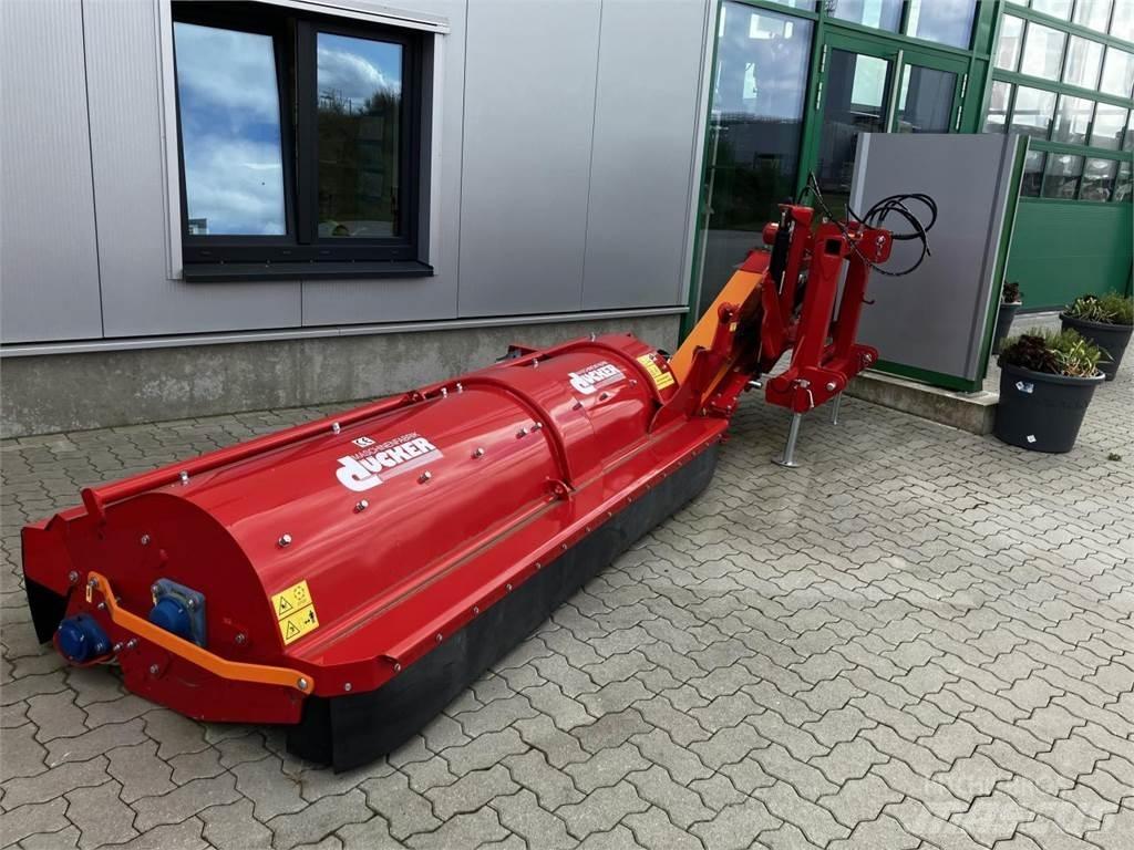 Dücker USM-26 VR4 Pļaujmašīnas/pašgājēji