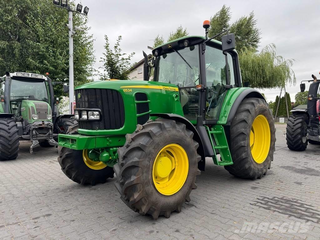 John Deere 6534 Traktori