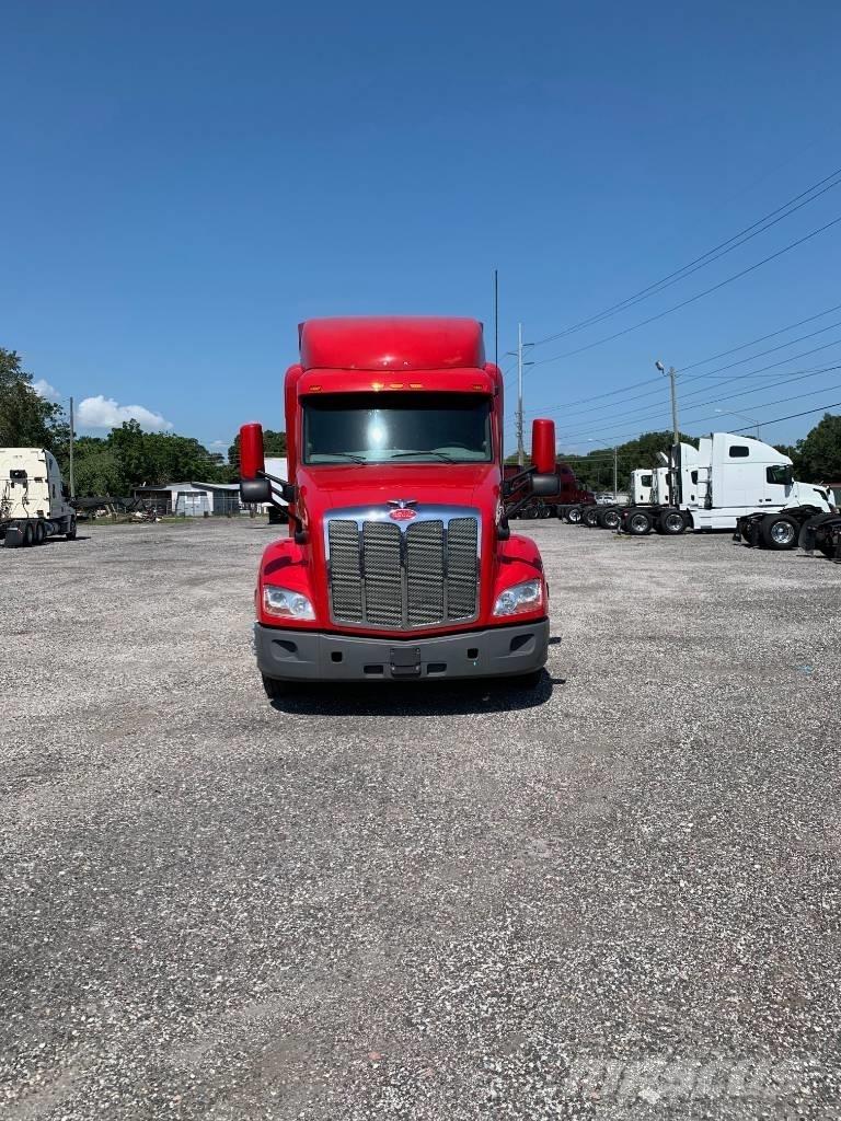 Peterbilt 579 Vilcēji