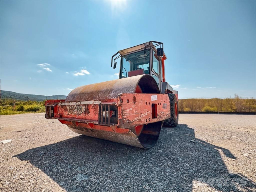 Hamm 4011 Divvalču grunts veltņi