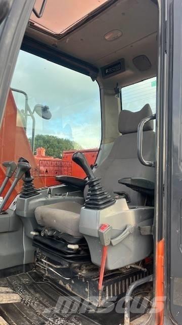 Doosan DX 140 LCR-3 Kāpurķēžu ekskavatori