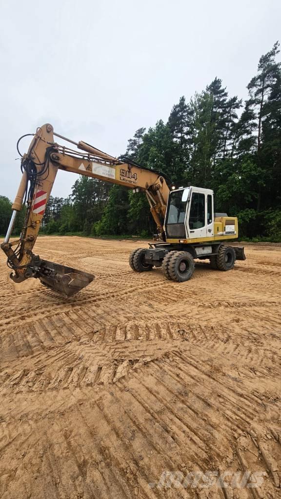 Liebherr 904 Ekskavatori uz riteņiem