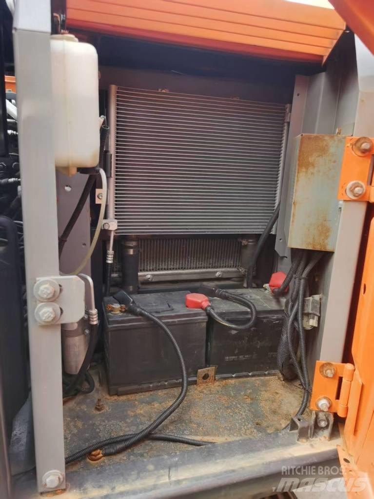 Hitachi ZX 70 Vidēja lieluma ekskavatori 7 t - 12 t