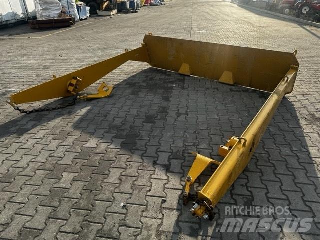 CAT 725 TAIL GATE Artikulētie pašizgāzēji