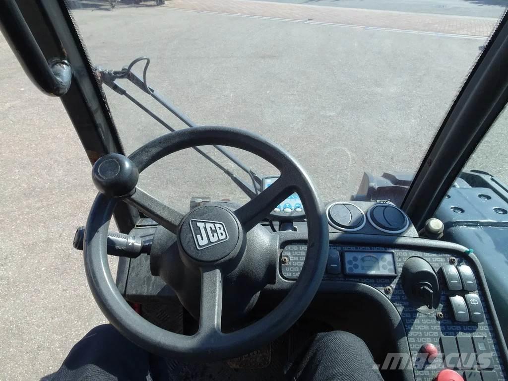 JCB TLT35D Teleskopiskie manipulatori