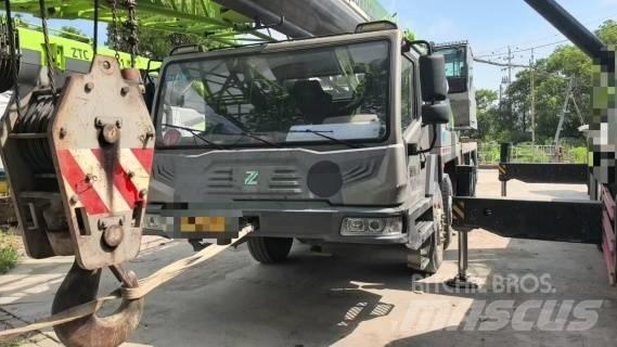 Zoomlion ZTC 500 H5 Visurgājēji celtņi