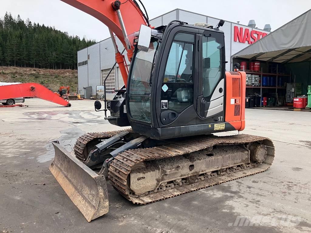 Hitachi ZX 135 US-5 Kāpurķēžu ekskavatori
