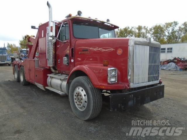 International 9300 Evakuators ar manipulatoru