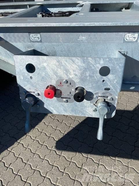  sayet usta con sl30 Konteineriekrāvēji