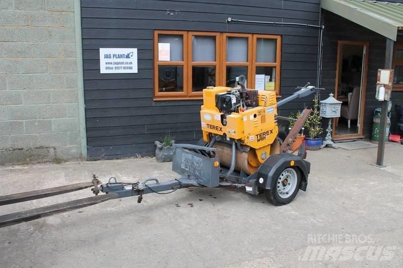 Terex MBR 71 Vienvalča grunts veltņi
