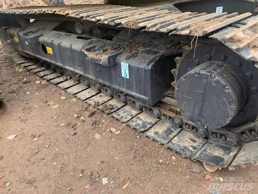 Komatsu PC 120 Kāpurķēžu ekskavatori