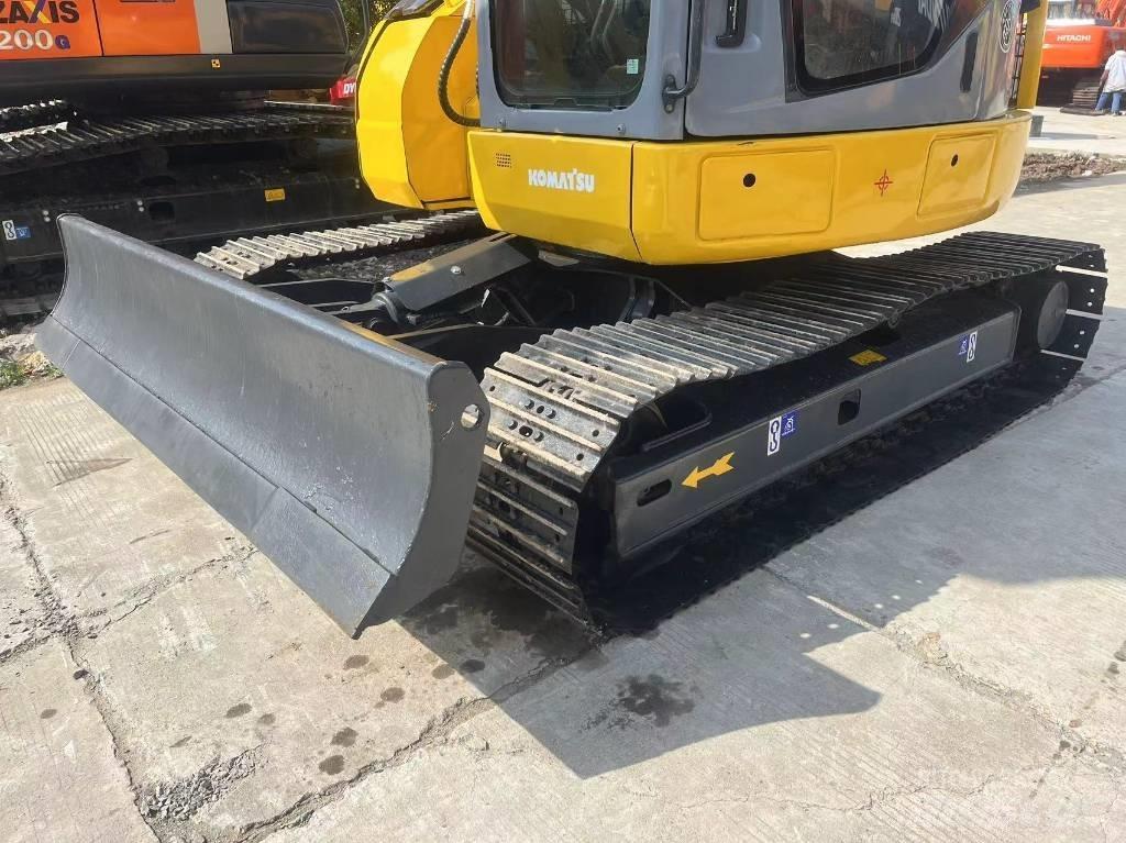 Komatsu PC78 Kāpurķēžu ekskavatori