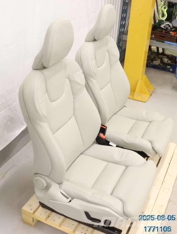 Volvo XC 60 Kabīnes un interjers