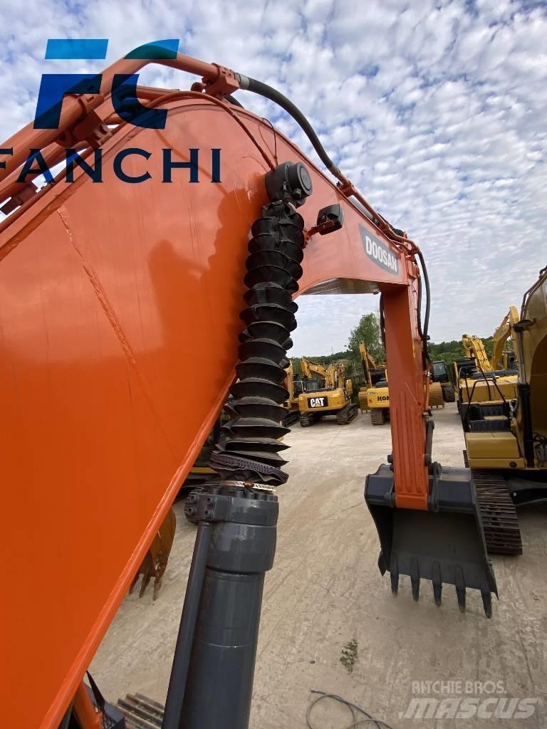 Doosan DX 340 LC Kāpurķēžu ekskavatori