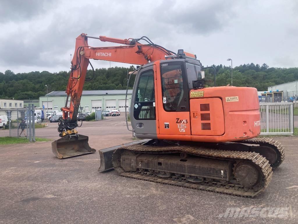 Hitachi ZX 135 US Kāpurķēžu ekskavatori