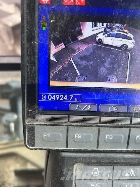 Komatsu PW 98 MR Ekskavatori uz riteņiem