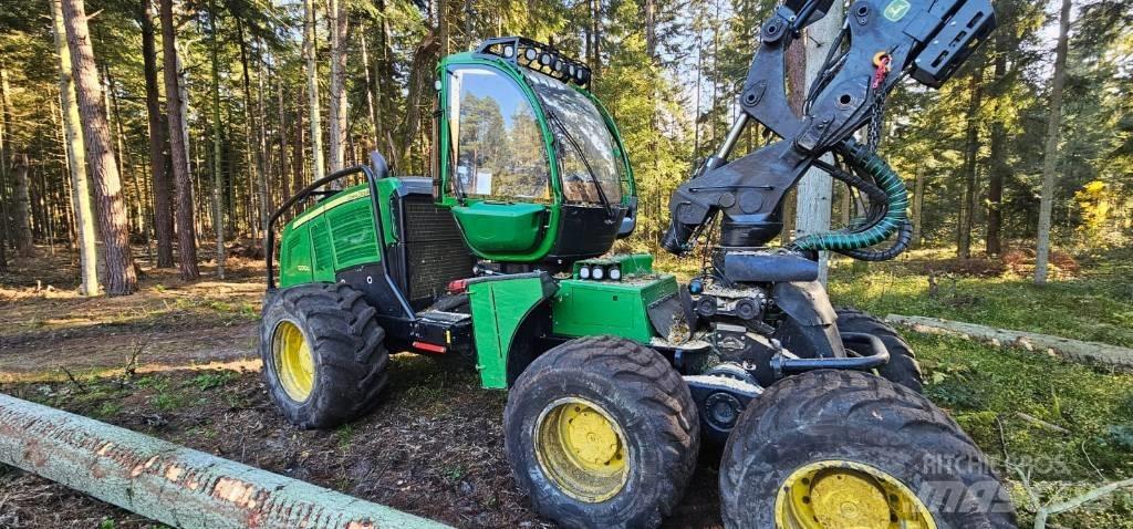 John Deere 1270 G Harvesteri